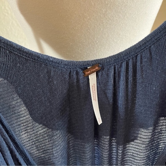 Free People Blue Float Away Ruffle Tank Top Sleeveless Rayon Blouse Size S - Picture 6 of 7